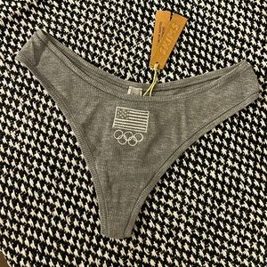 ❗️🤍RARE SKIMS🤍❗️NWT Team USA Cotton Rib Thong Size XS in Heather Grey